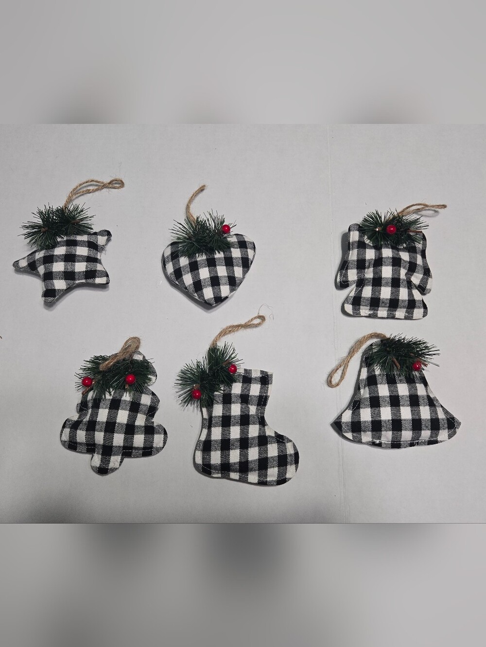 Set of 6 Holiday Style Buffalo Plaid Christmas Ornaments
